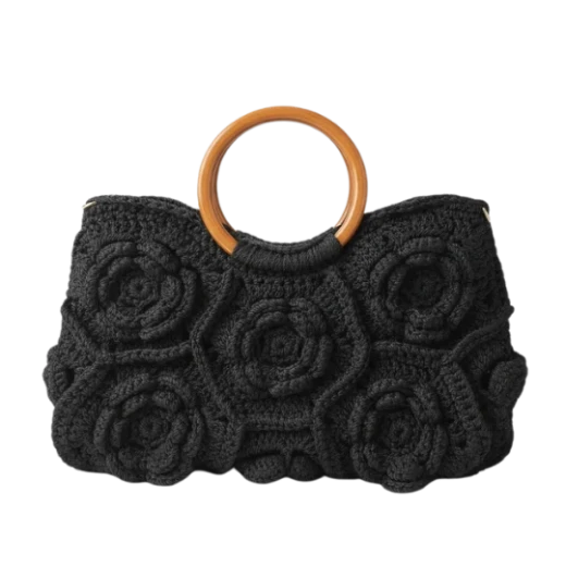 حقيبة يد كروشية باللون الأسود مطرزة بالزهور